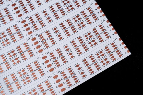 ซื้อ บอร์ดสตรีป LED ชั้นสอง 5050 ผนังทองแดง FPC ที่มีประสิทธิภาพสูงที่มีการจัดอันดับกันน้ํา IP65 เหมาะสําหรับการใช้งานแสง LED ที่ทนทานและยืดหยุ่นที่ต้องการความน่าเชื่อถือและความทนทานต่อความชื้น online manufacture