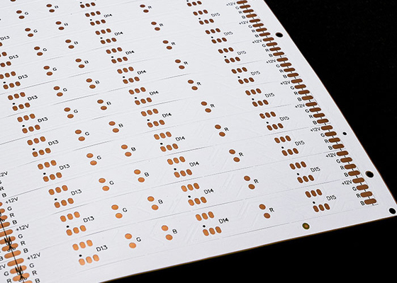 12 วอล์ท PCB แบบยืดหยุ่นสองด้านสําหรับ LED ด้วยตัวอักษรสีดํา OSP Antioxidant